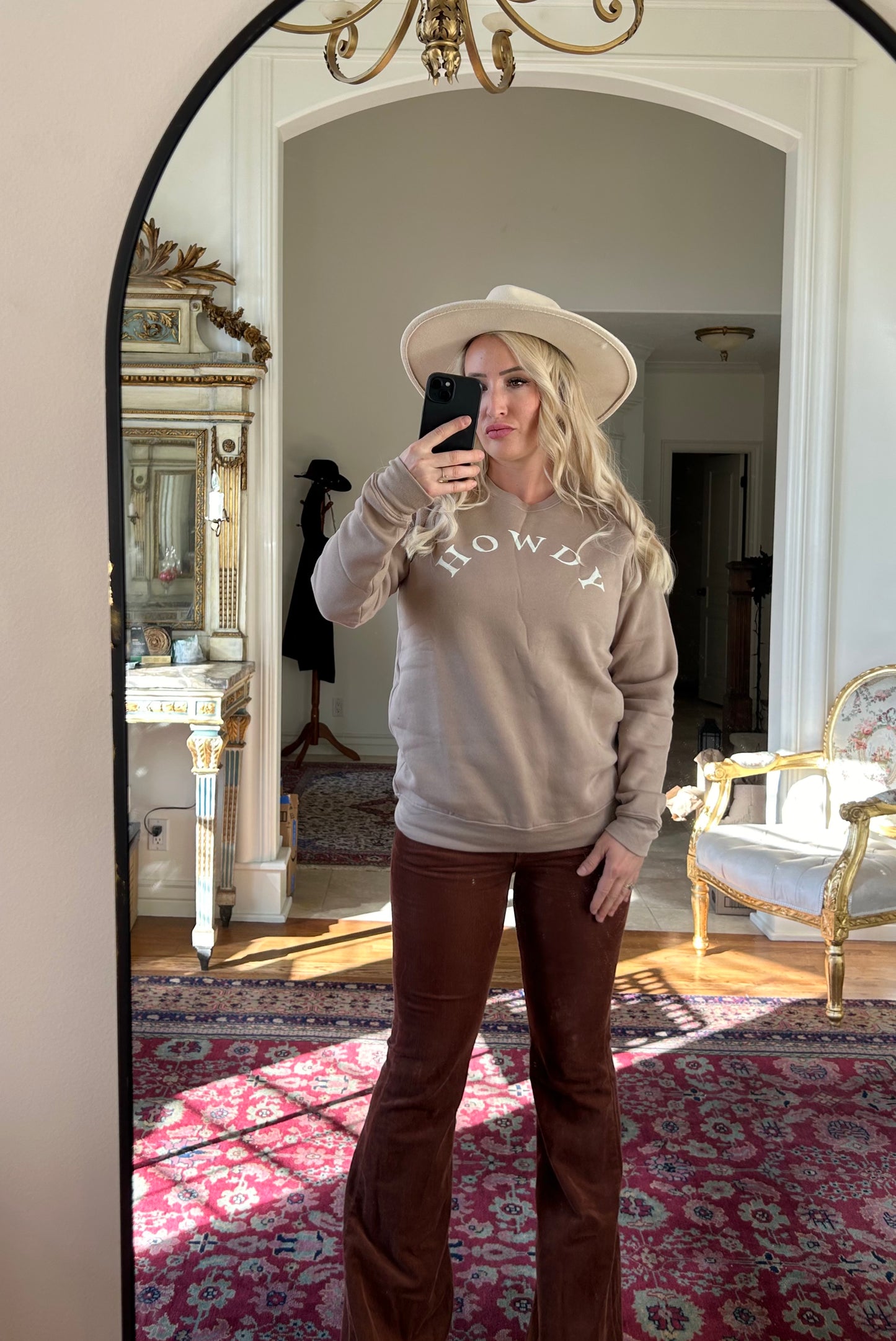 HOWDY Sweatshirt